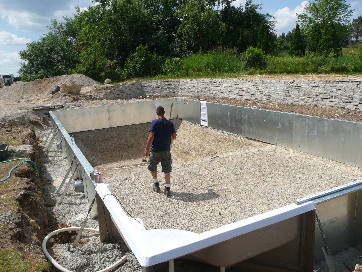 building an in ground pool